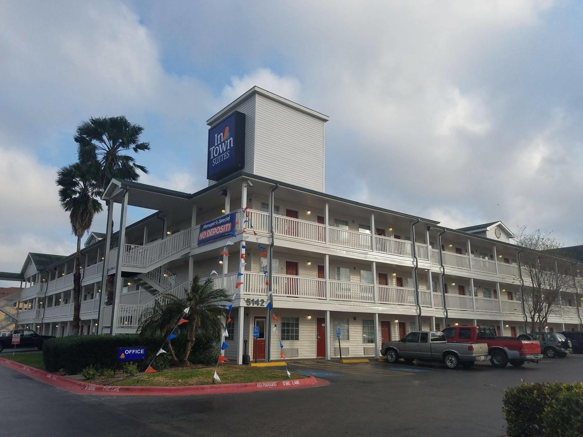 Intown Suites Extended Stay Select Corpus Christi Tx Buitenkant foto